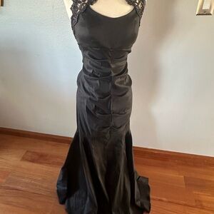 Elegant Black Evening Gown